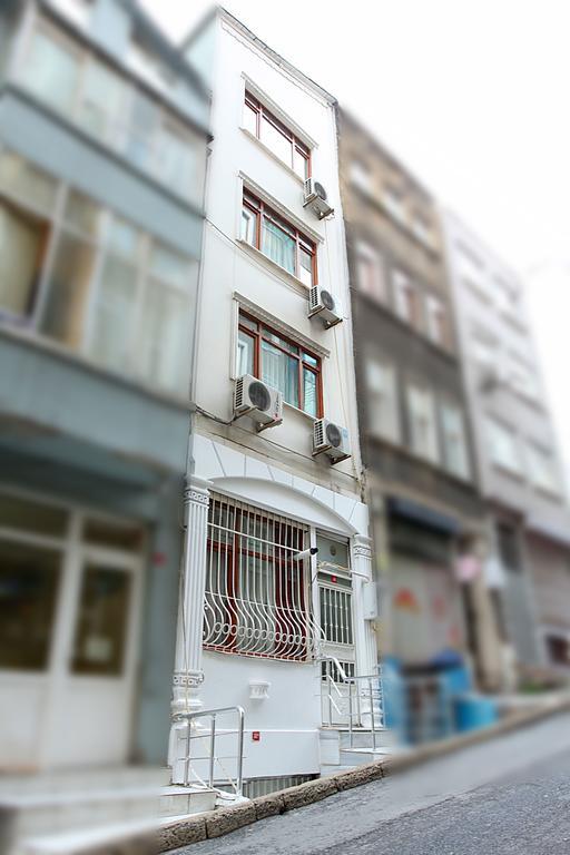 First Suite Taksim Истанбул Стая снимка