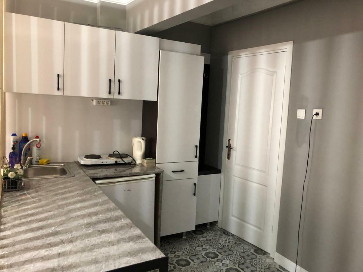 First Suite Taksim Истанбул Екстериор снимка